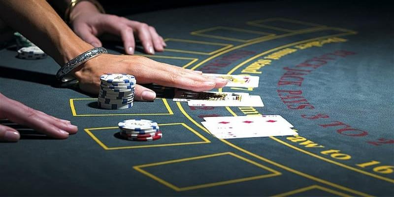 Đưa ra phán đoán hợp lý để chiến thắng trong game poker